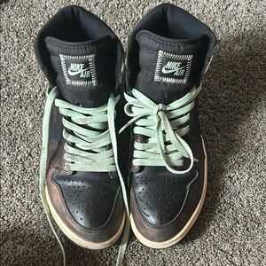 Vintage Nike Air High-Tops - Black and Mint